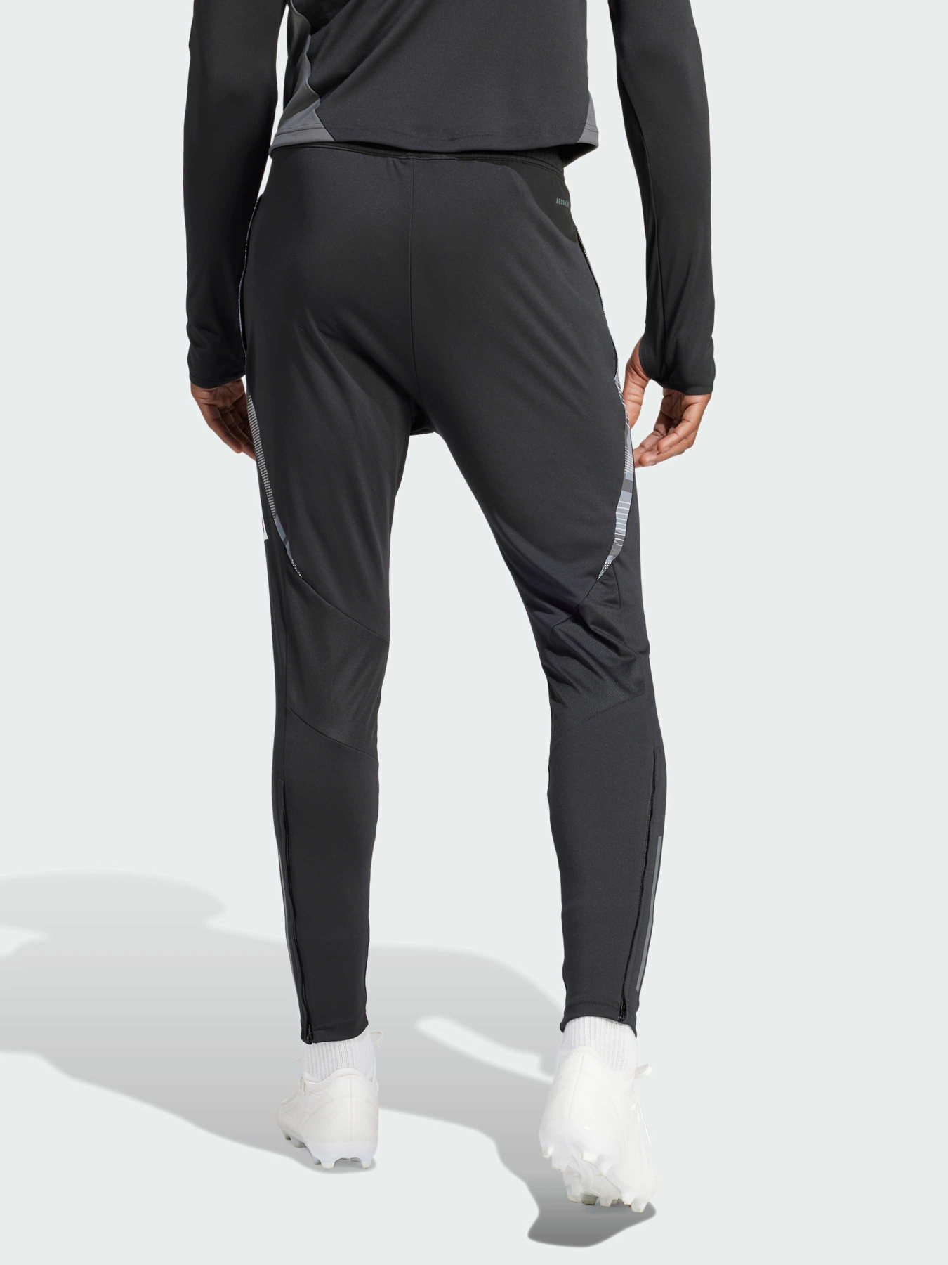 Штани спортивні Adidas Tiro модель IP1878 Фото