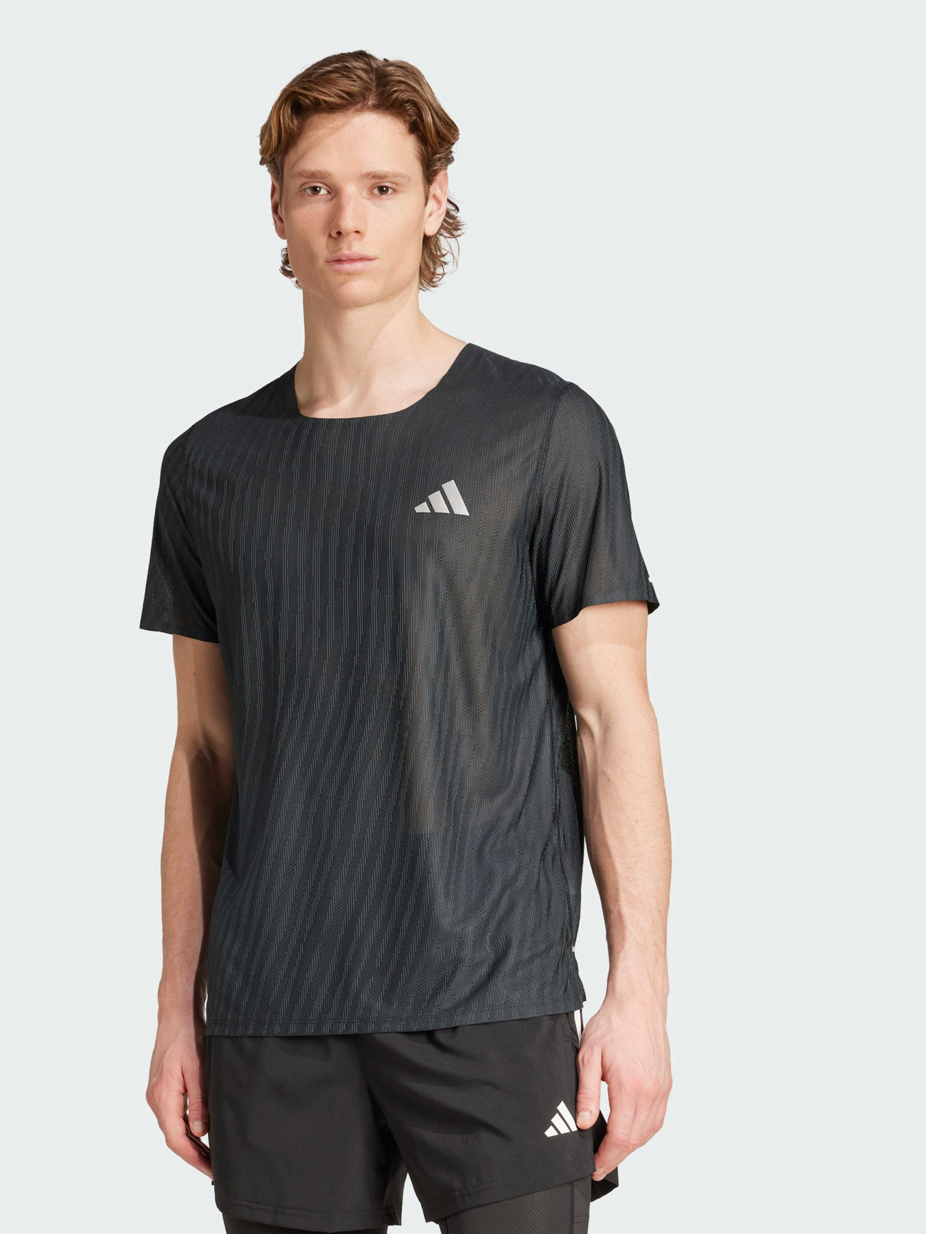 Спортивная футболка Adidas модель JM5702 Спортивная футболка Adidas модель JM5702 Фото