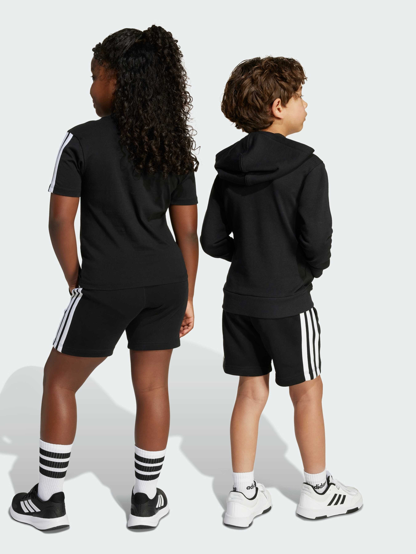 Шорты Adidas модель JM0902 Фото