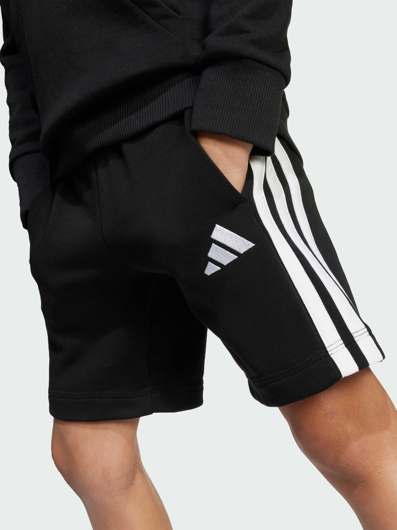 Шорты Adidas модель JM0902 Фото