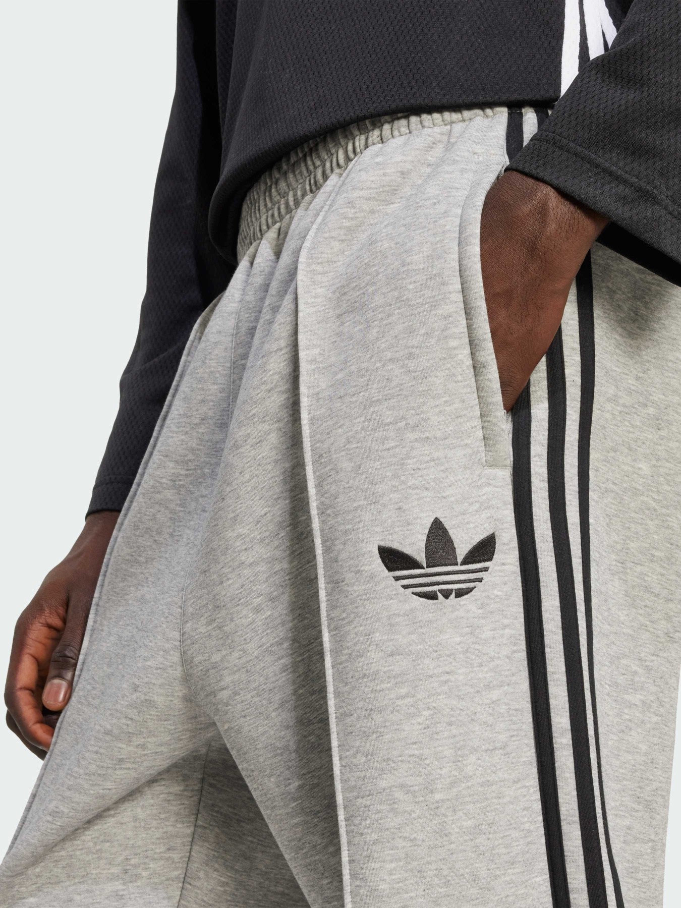 Брюки повседневные Adidas Adicolor модель JX1505 Фото