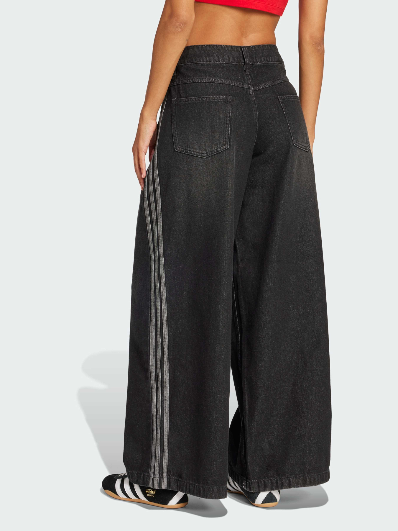 Широкі джинси Adidas Adicolor модель JV7453 Широкі джинси Adidas Adicolor модель JV7453 Фото