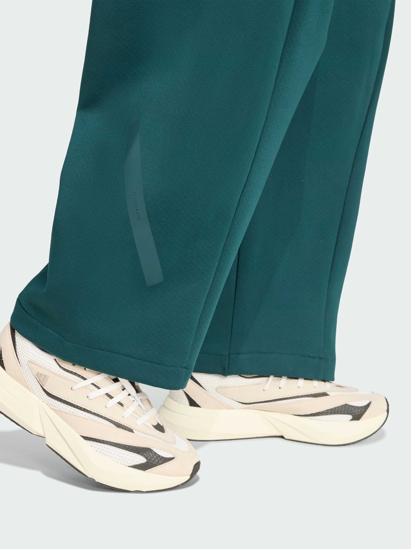 Брюки повседневные Adidas ZNE модель JW7771 Фото