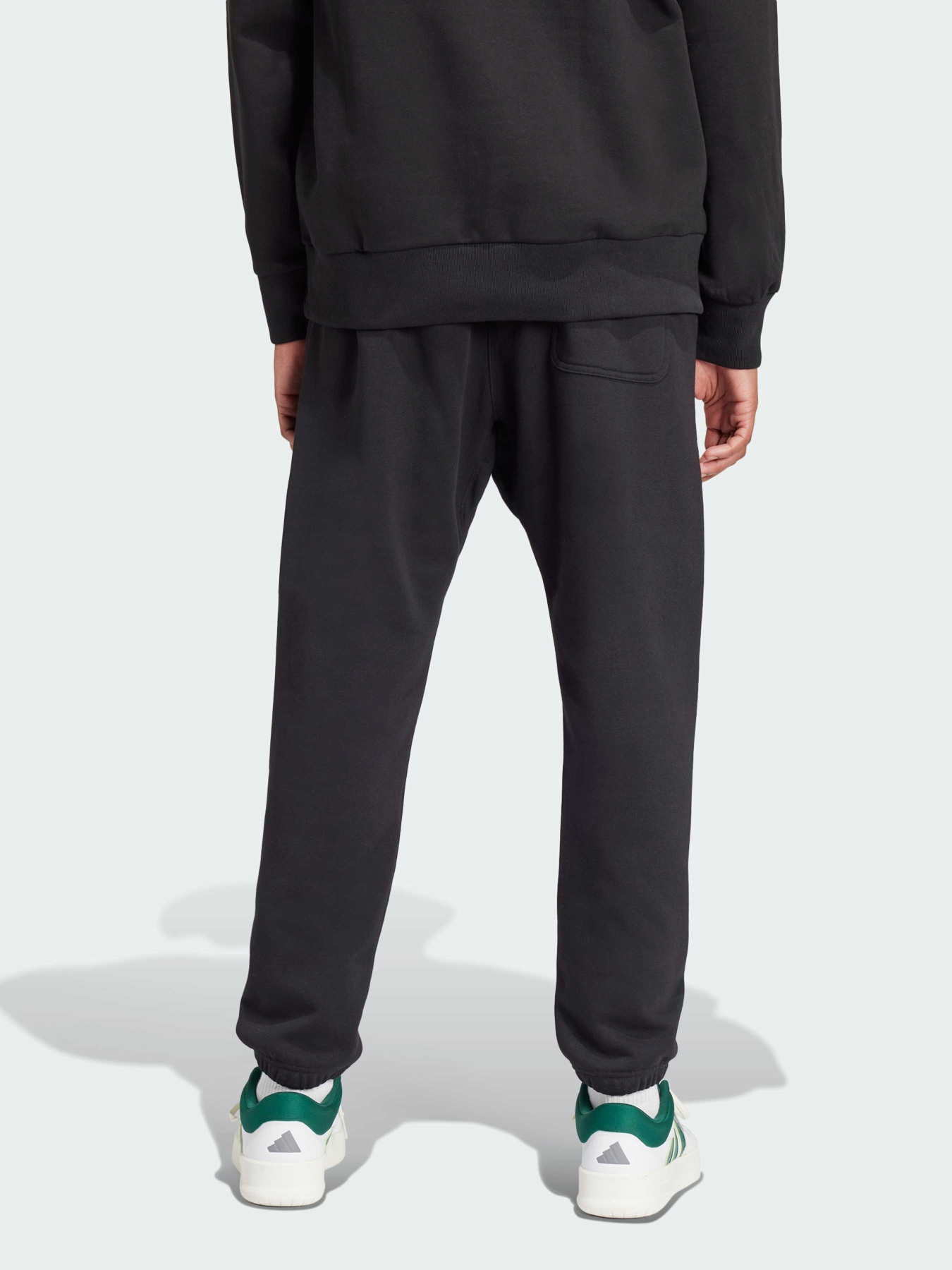 Повседневные штаны Adidas модель IX1246 Фото