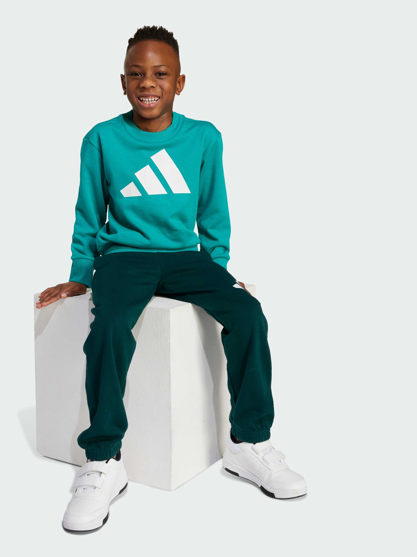 Спортивный костюм Adidas модель JW2436 Фото