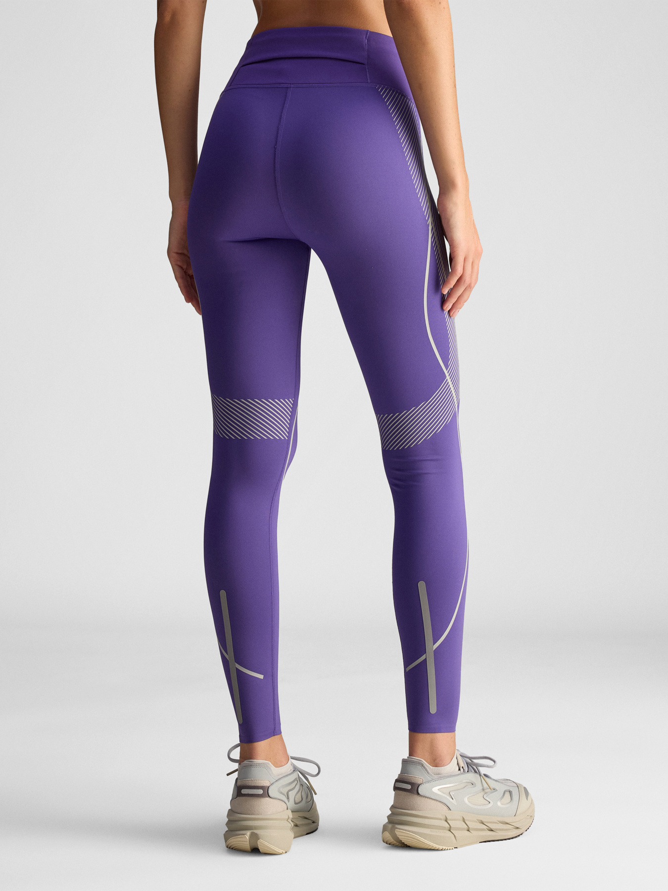 Спортивные леггинсы Adidas модель JL6355 Спортивные леггинсы Adidas модель JL6355 Фото