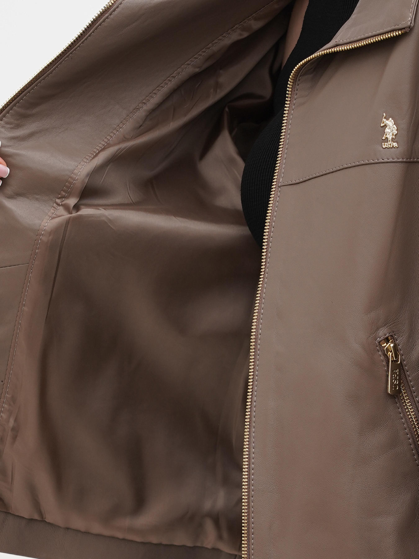 Шкіряна куртка US Polo модель USPA.WK23006.VR071 Шкіряна куртка US Polo модель USPA.WK23006.VR071 Фото