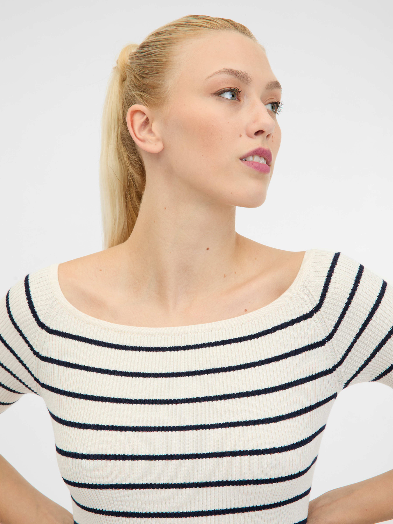 Платье миди Orsay модель 1000819-044000 Фото