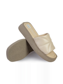 Шлепанцы ModaMilano модель 8301501_(1) Фото