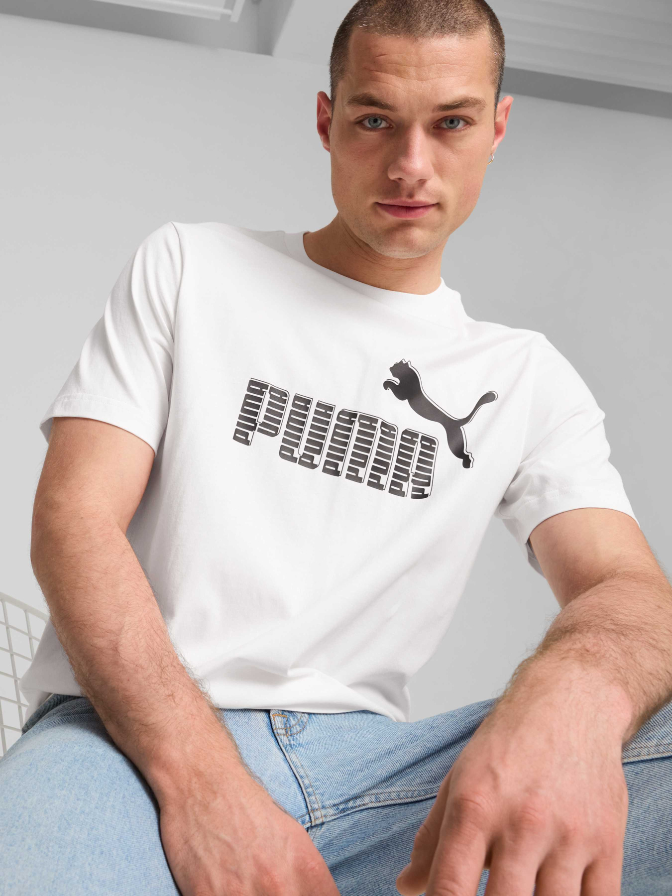 Футболка PUMA Graphics No. 1 Logo Tee модель 681928 Фото