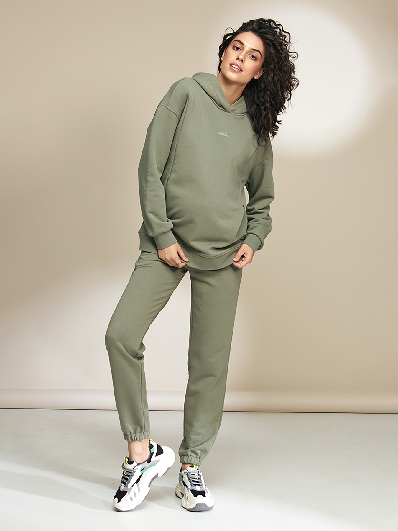 Джоггеры Yula mama Berit модель BeritTR-33.011OliveYLMMBRK Фото