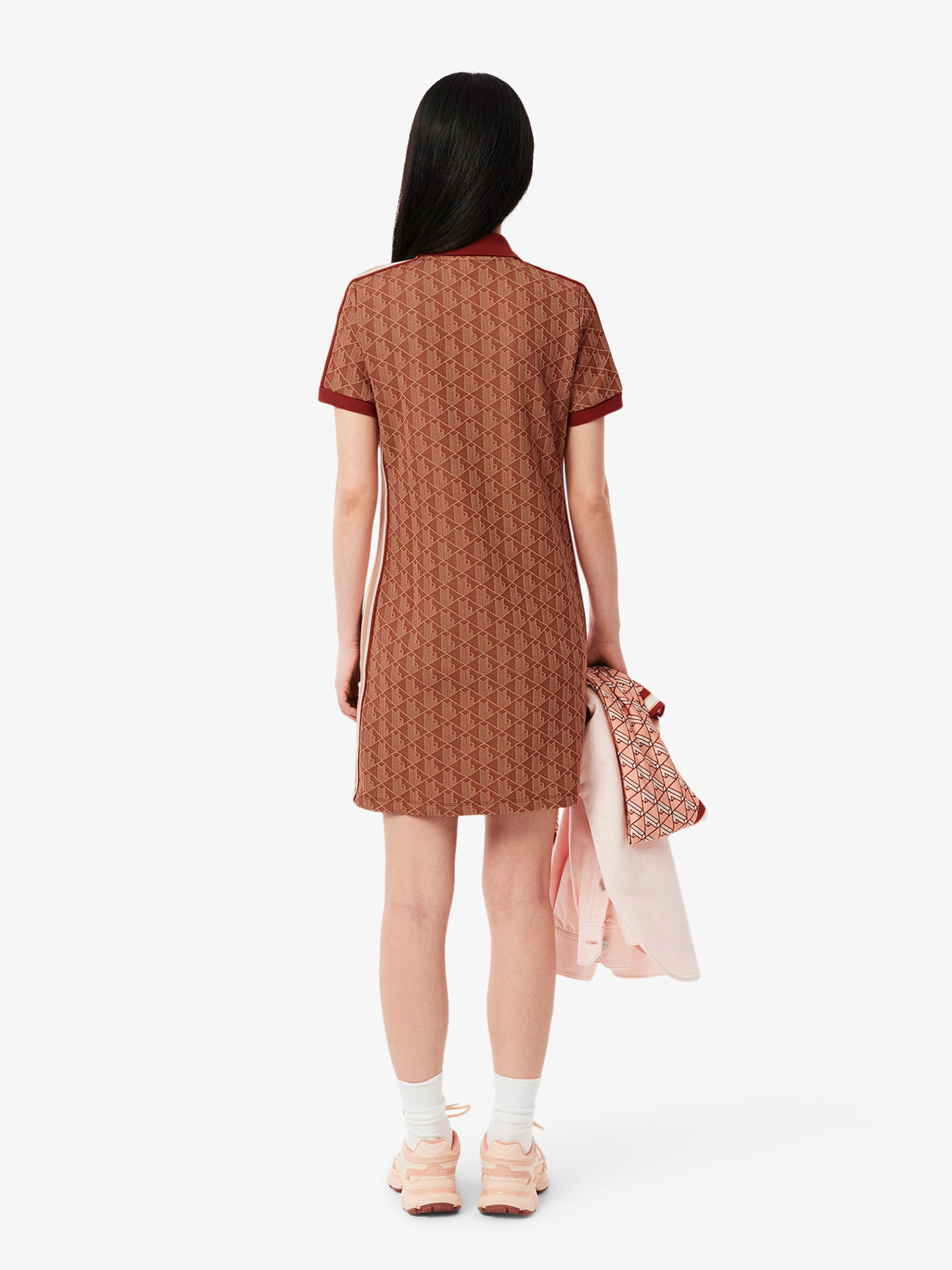 Платье-футболка Lacoste модель EF2655GTI Фото