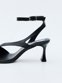 Босоножки Emmelie Delage Kiri модель KIRI 01 Фото