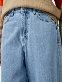 Джинси мом Lacoste Модель HF031010L Фото