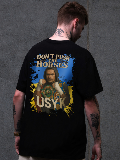 Футболка Without модель 8055224 Футболка Without модель 8055224 Фото