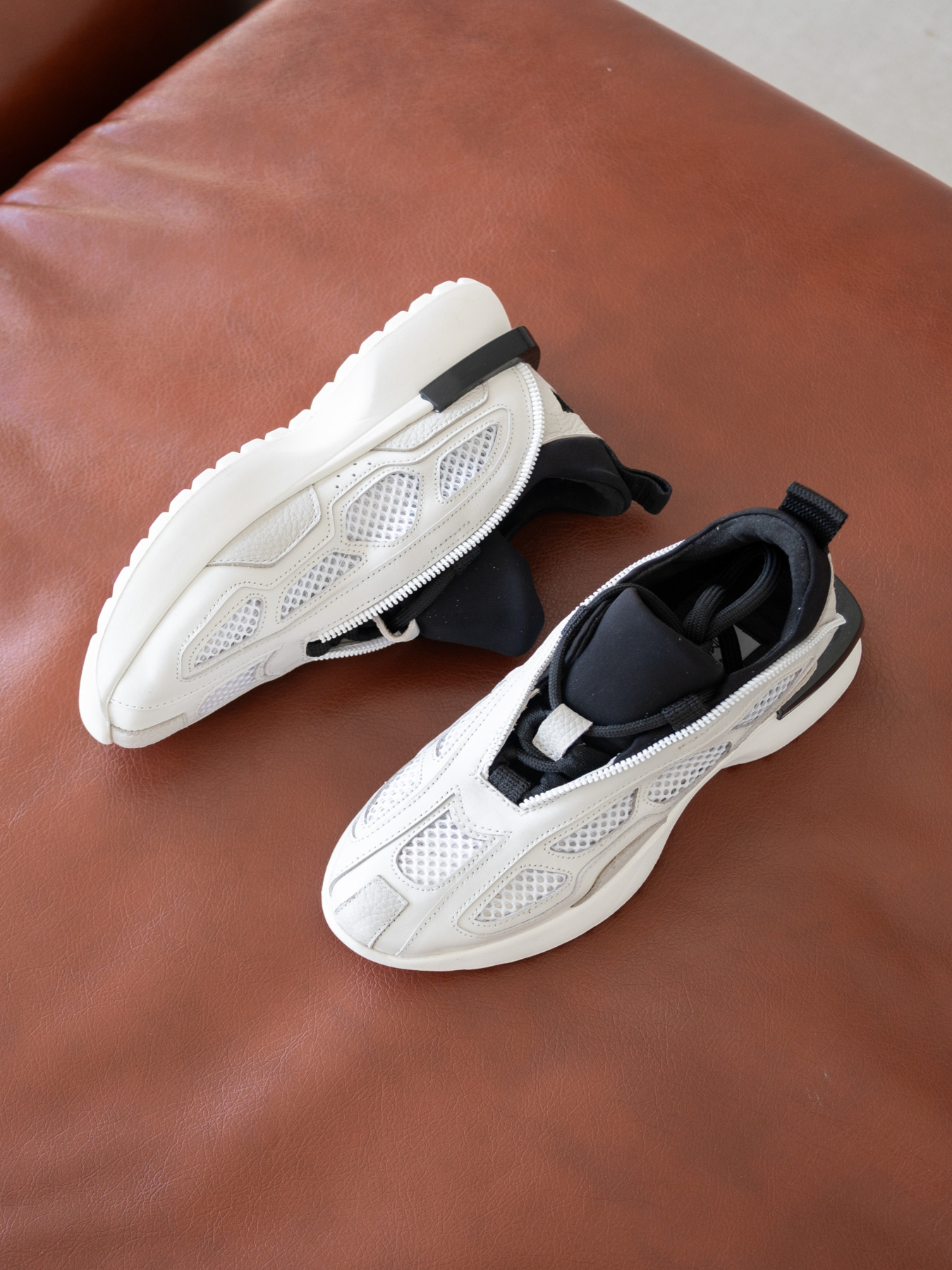 Кроссовки повседневные Emmelie Delage Shadow модель SHAD 02 Фото