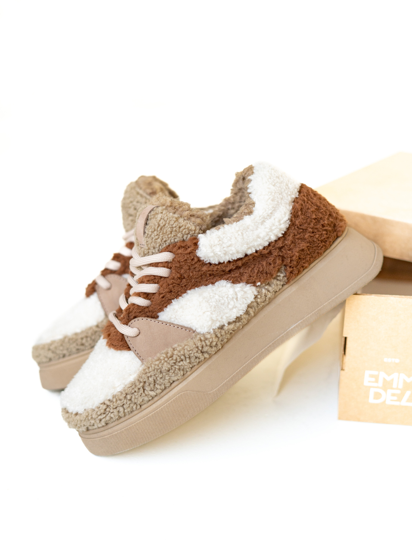 Кроссовки Emmelie Delage Slay модель SLY 13 Фото