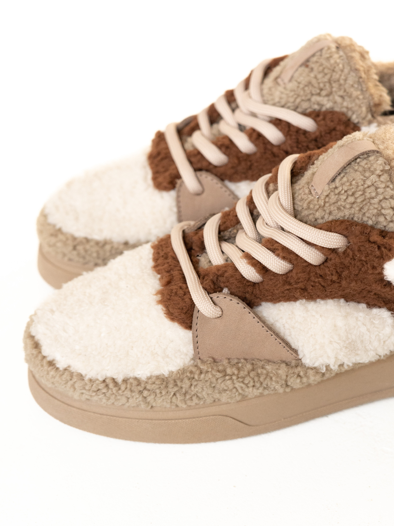 Кроссовки Emmelie Delage Slay модель SLY 13 Фото