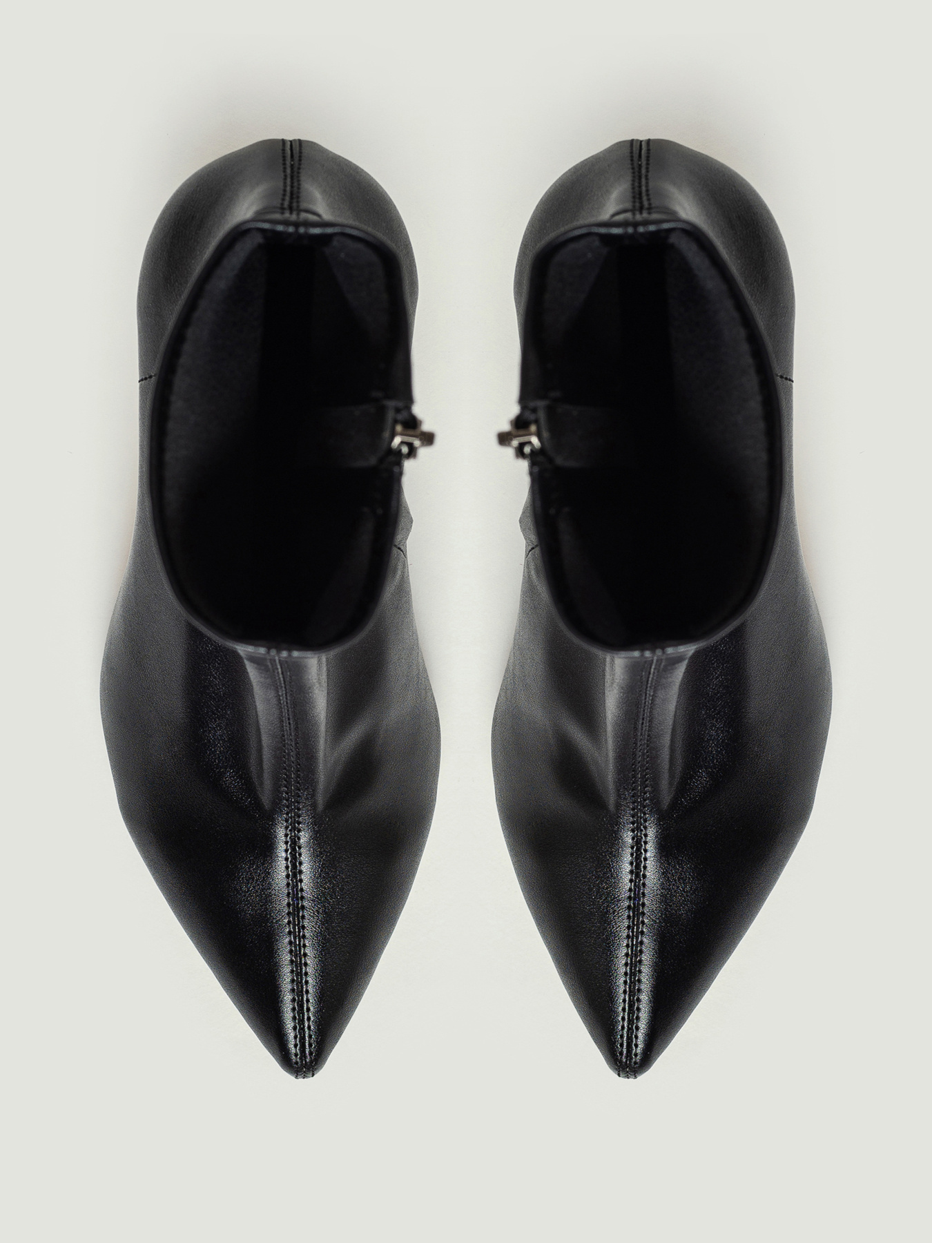 Бoтильоны Emmelie Delage Bad Girl модель BDG s 01 Фото