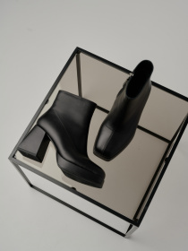 Бoтильоны Emmelie Delage Iconic модель ICONK f 01 Фото