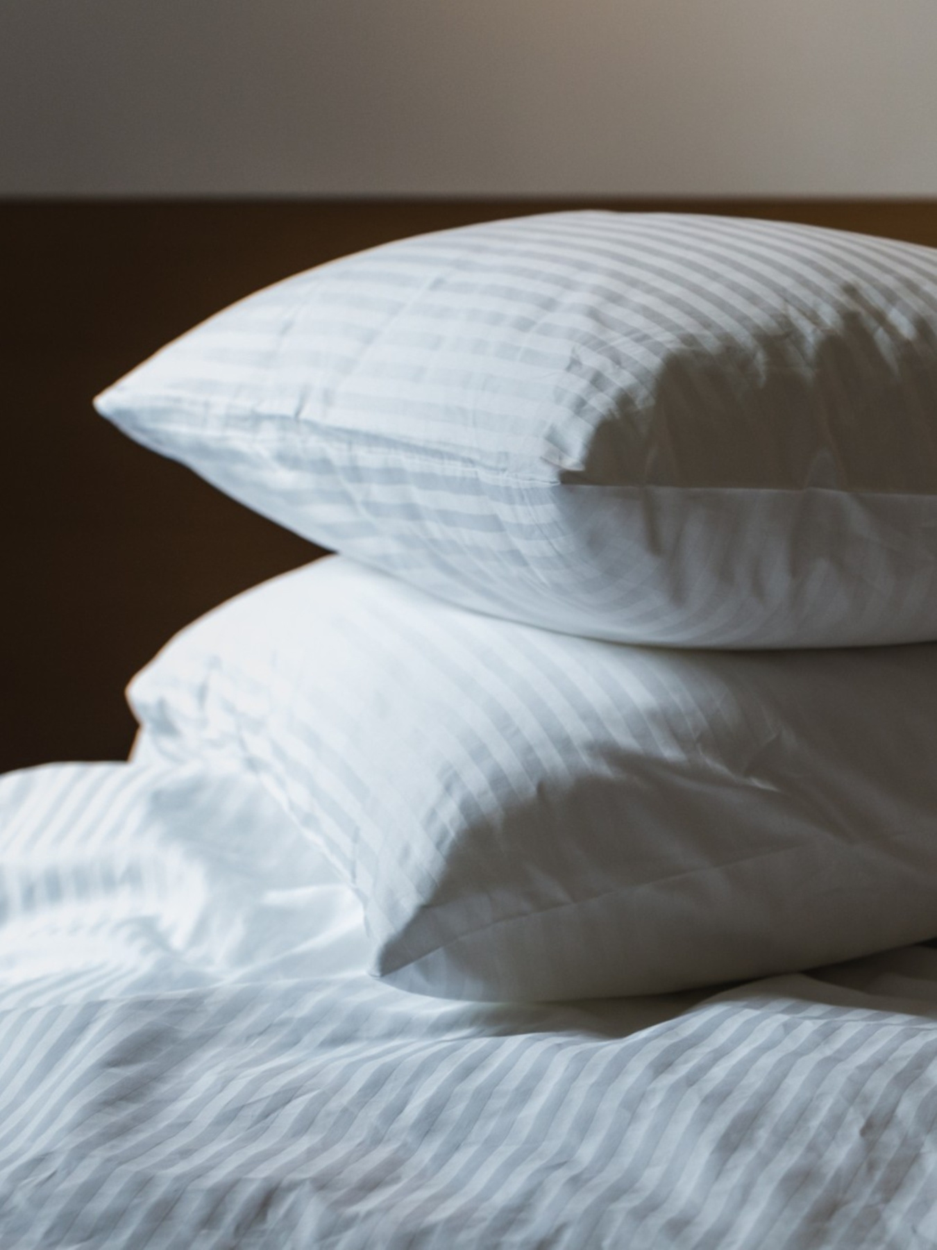 Комплект наволочек из страйп-сатина 2 шт. в тонкую полоску Ecotton модель 25108 Фото