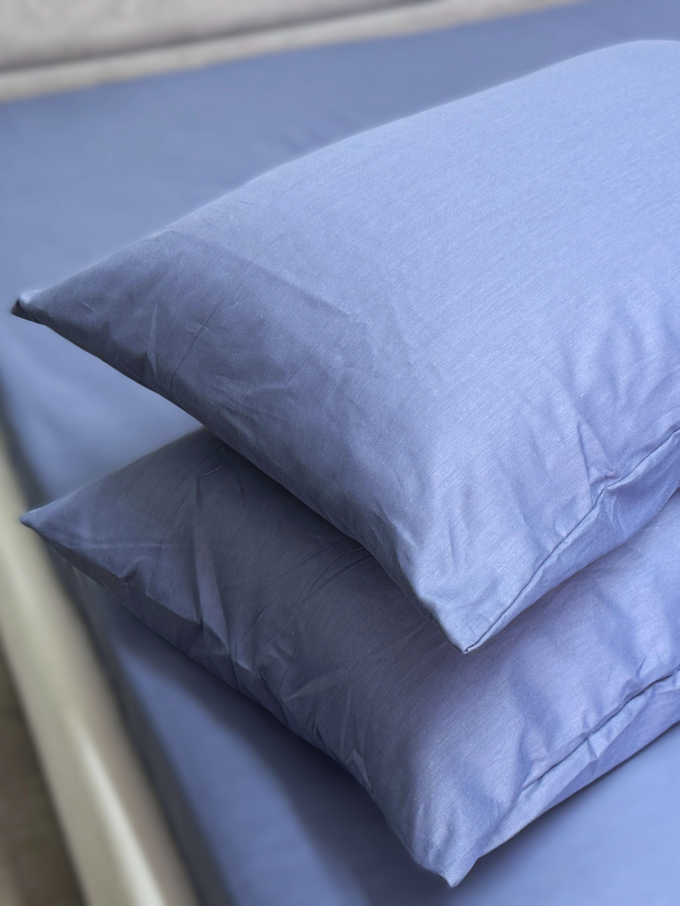 Комплект наволочок із сатину 2 шт. синього кольору Single Lake Ecotton модель 24739 Фото