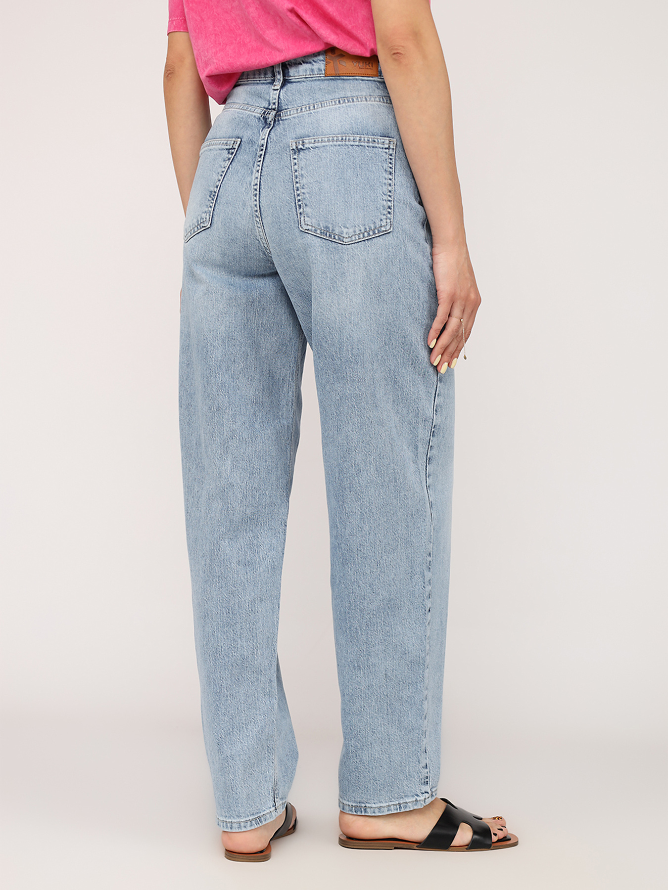 Джинси мом YUKI модель ЦБ-00271914 Фото