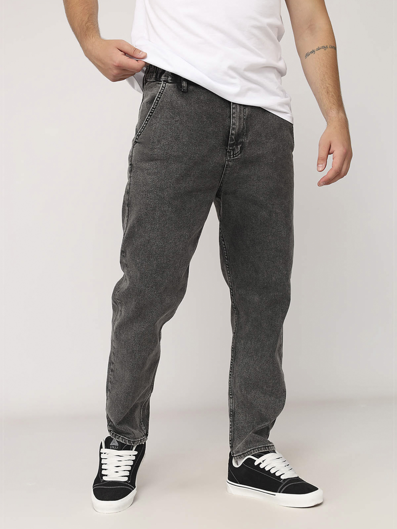 Джинсы мом YUKI модель ЦБ-00280621 Фото