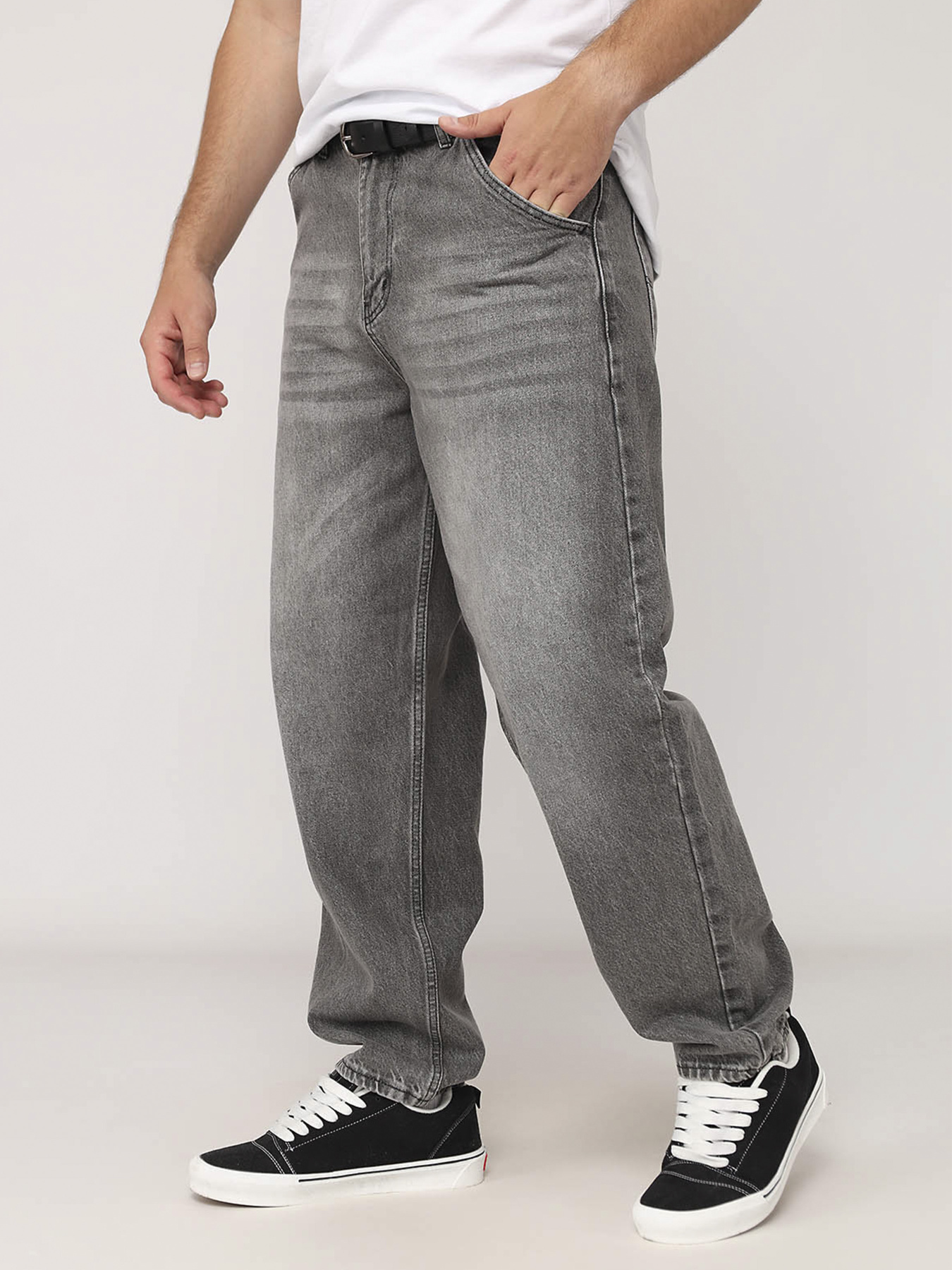 Джинсы мом YUKI модель ЦБ-00280643 Фото