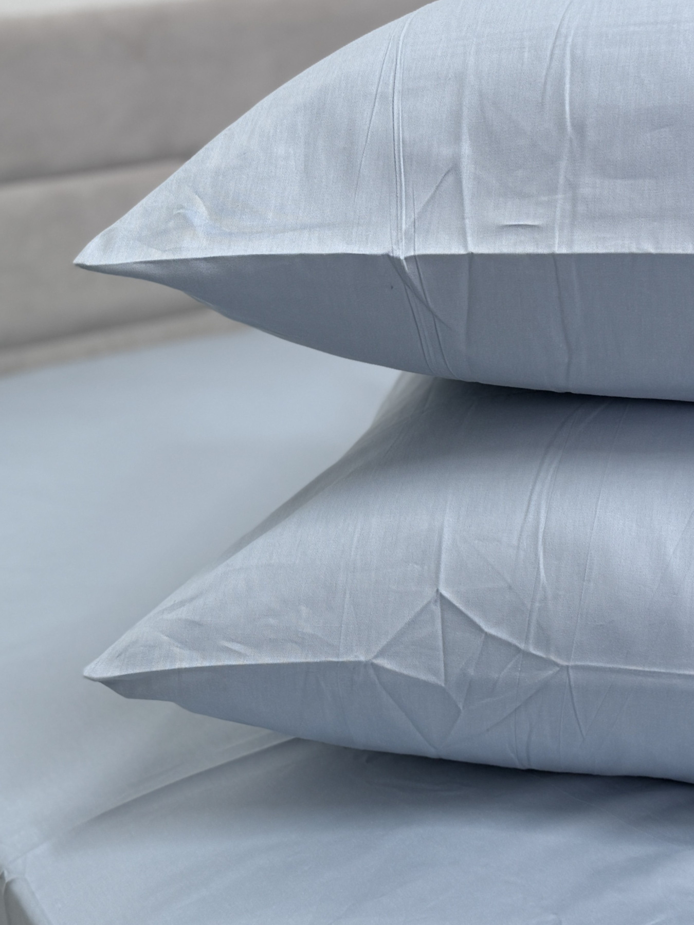 Комплект наволочок із сатину 2 шт. блакитного кольору Pearl Blue Ecotton модель 24735 Фото