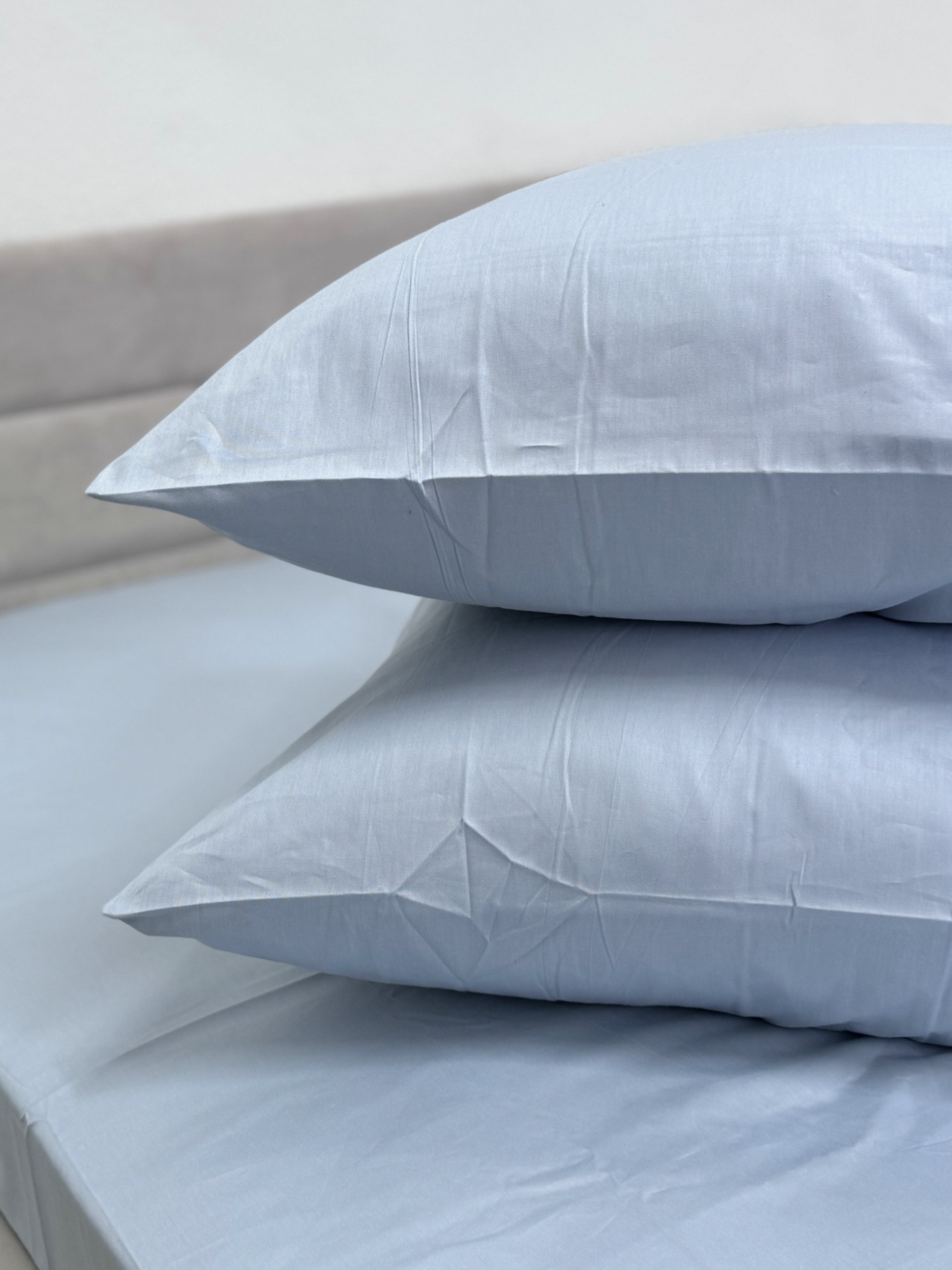 Комплект наволочок із сатину 2 шт. блакитного кольору Pearl Blue Ecotton модель 24735 Фото