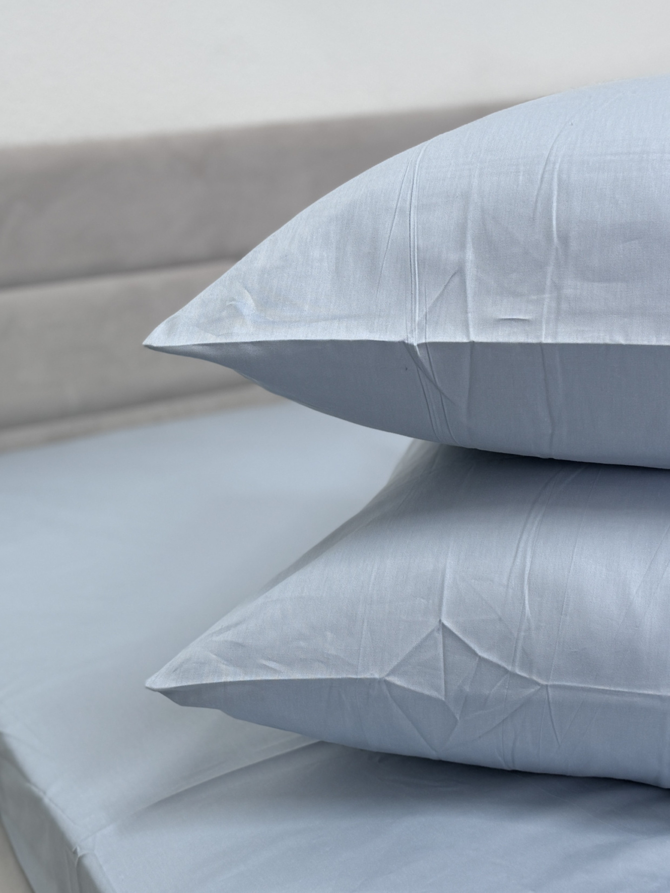 Комплект наволочок із сатину 2 шт. блакитного кольору Pearl Blue Ecotton модель 24735 Фото