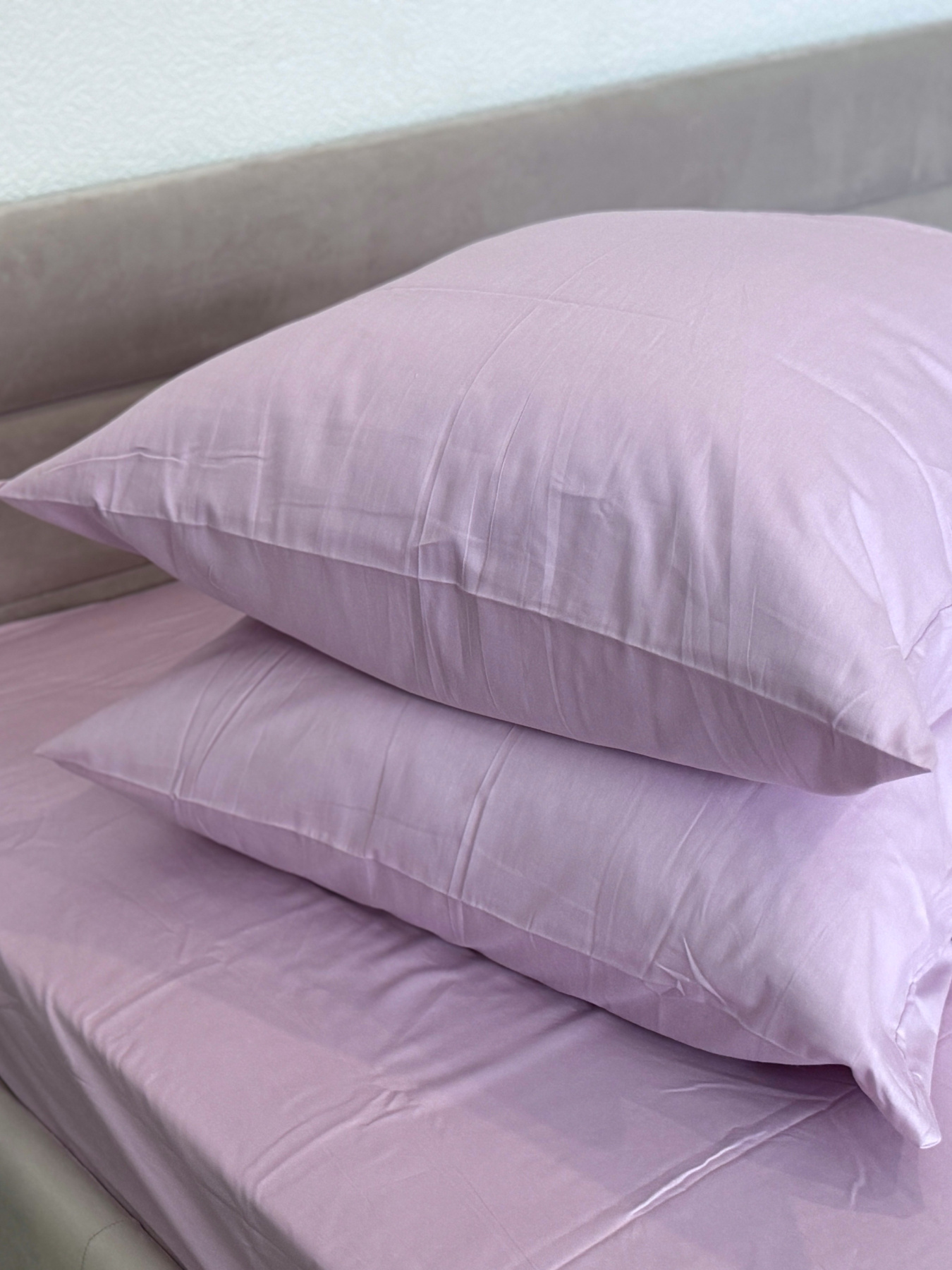 Комплект наволочок із сатину 2 шт. бузкового кольору Iris Ecotton модель 24734 Фото