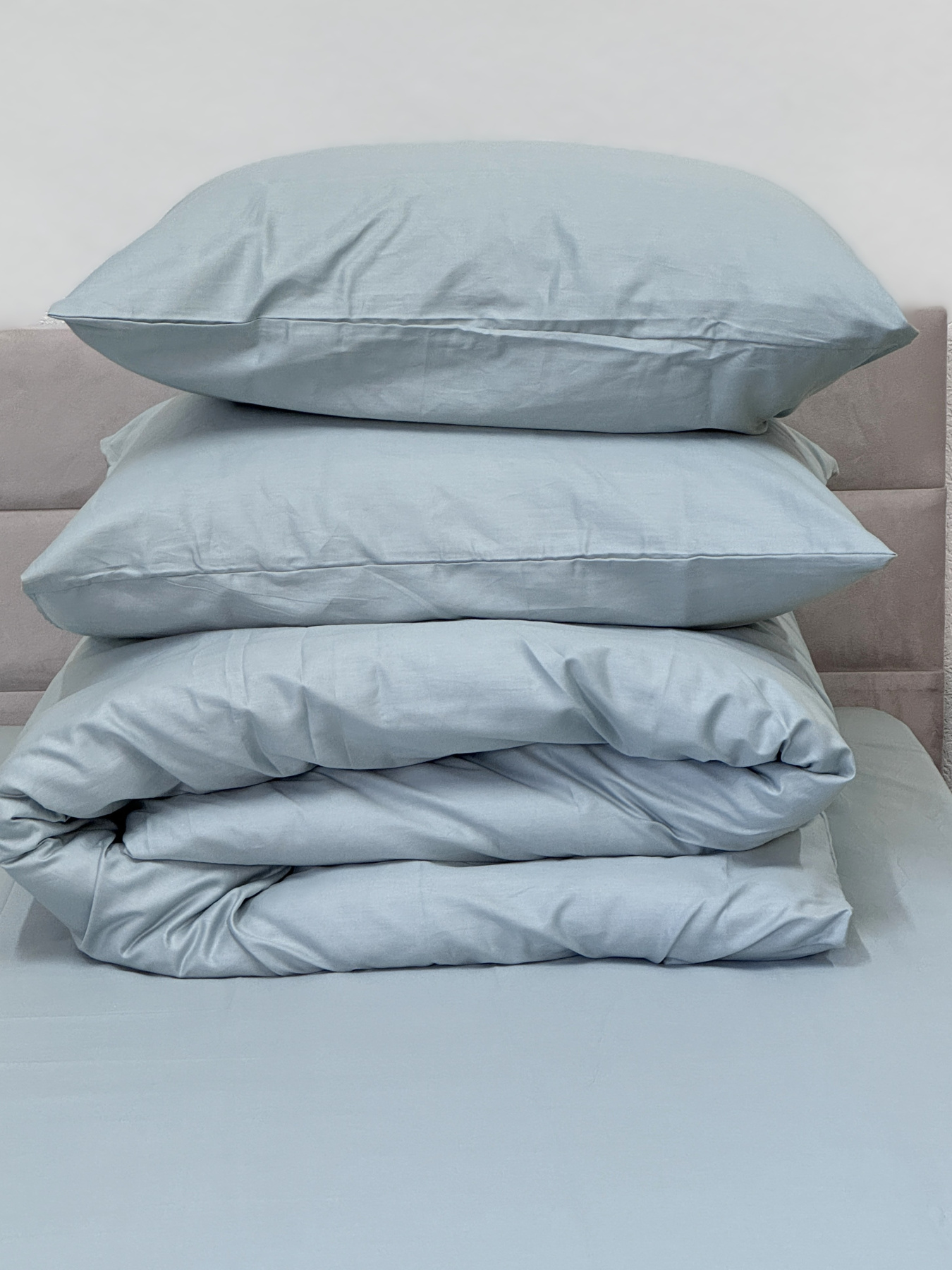 Комплект наволочок із сатину 2 шт. світло-блакитного кольору Aqua Grey Ecotton модель 24736 Фото