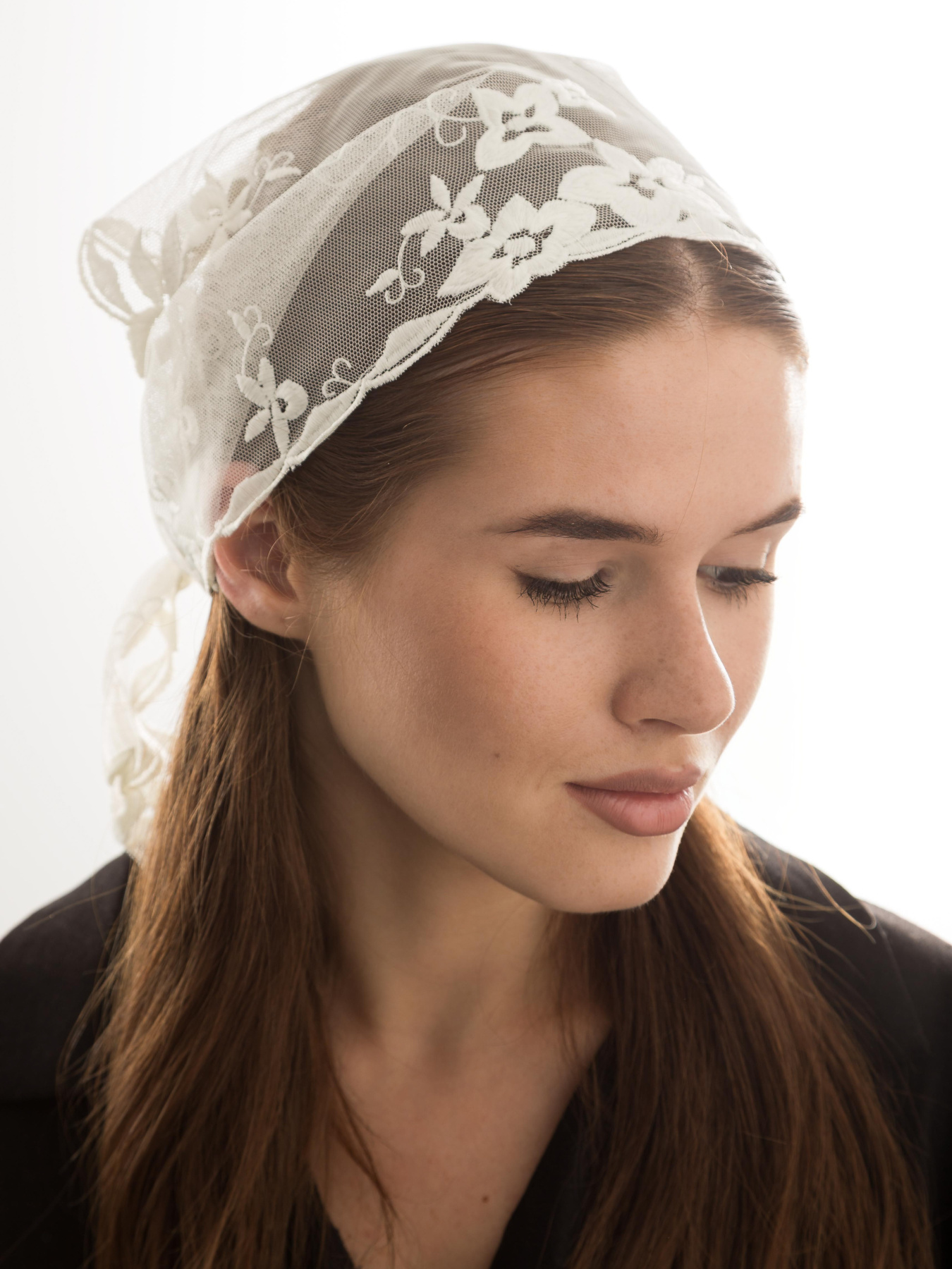 Шарфи та хустки Famo модель APL-24_01 Фото