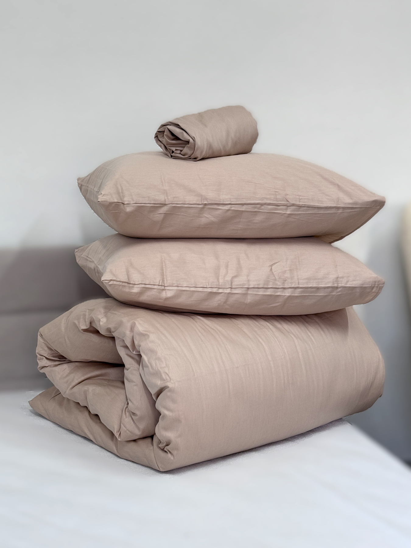 Комплект наволочок із сатину 2 шт. бежевого кольору Shifting Sand Ecotton модель 24741 Комплект наволочок із сатину 2 шт. бежевого кольору Shifting Sand Ecotton модель 24741 Фото