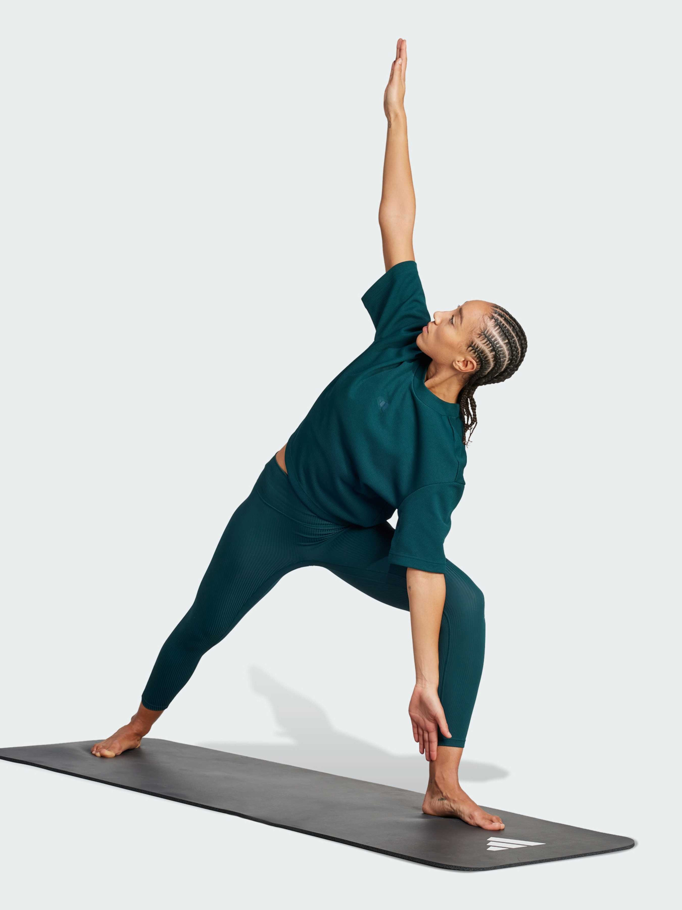 Футболка спортивная Adidas модель JM4475 Фото