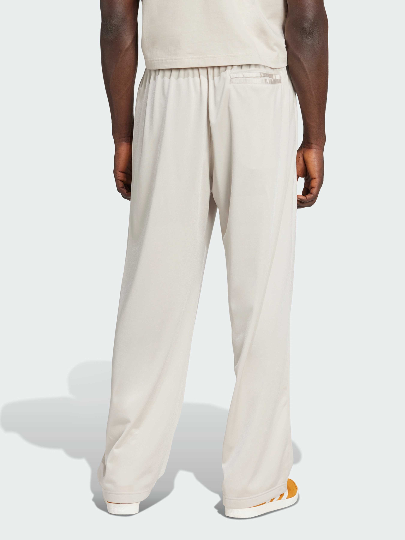 Брюки повседневные Adidas Graphics модель JX8163 Фото