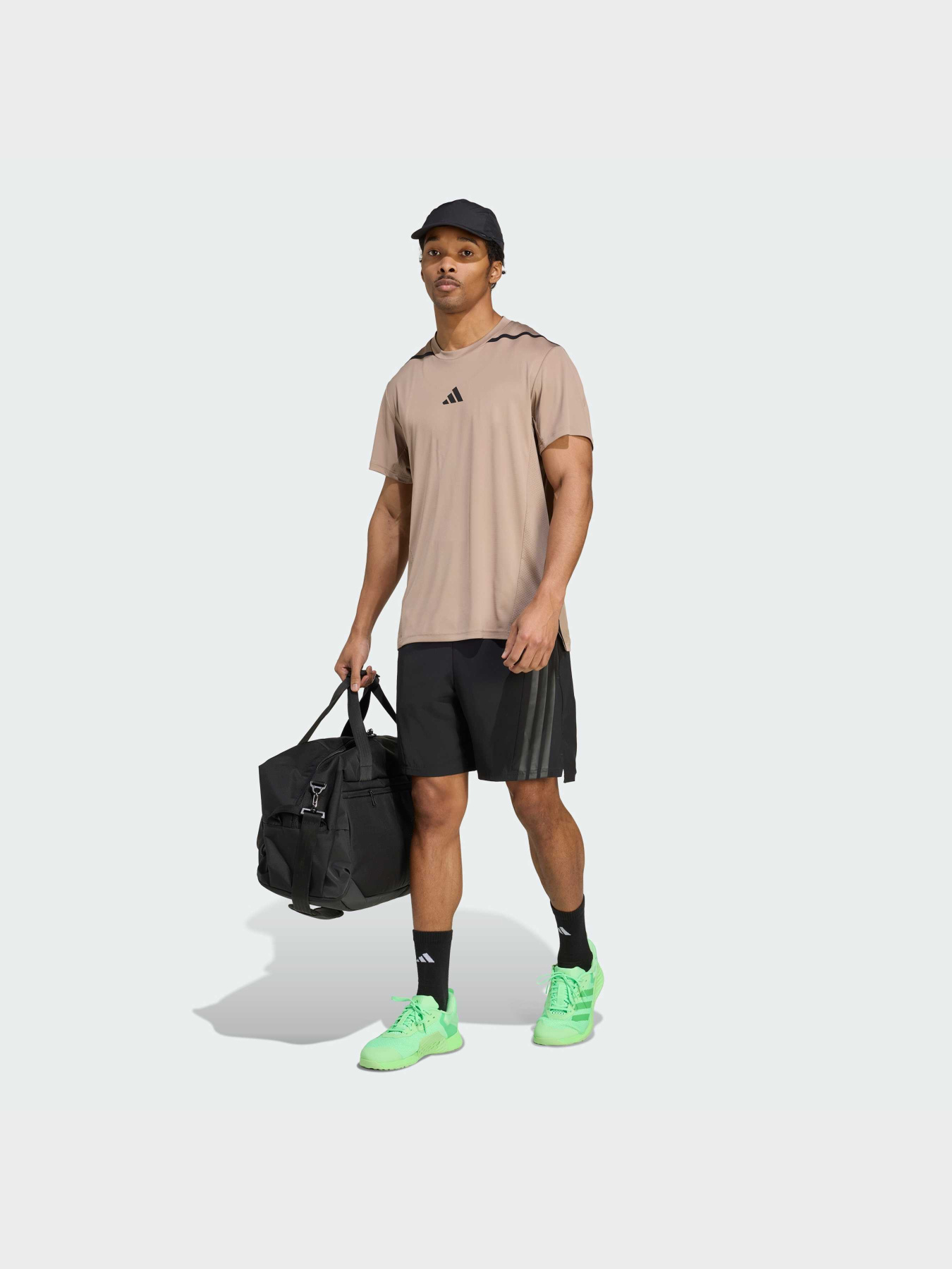 Футболка спортивная Adidas модель JY2943 Фото