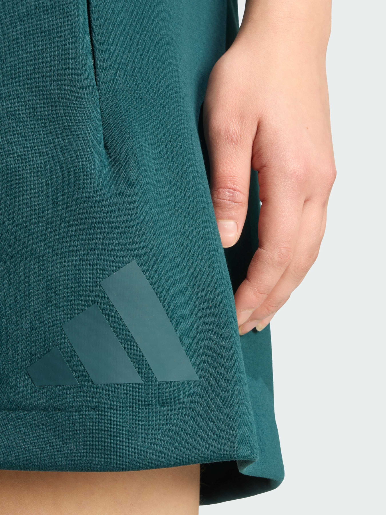 Повсякденні шорти Adidas ZNE модель JW7760 Фото