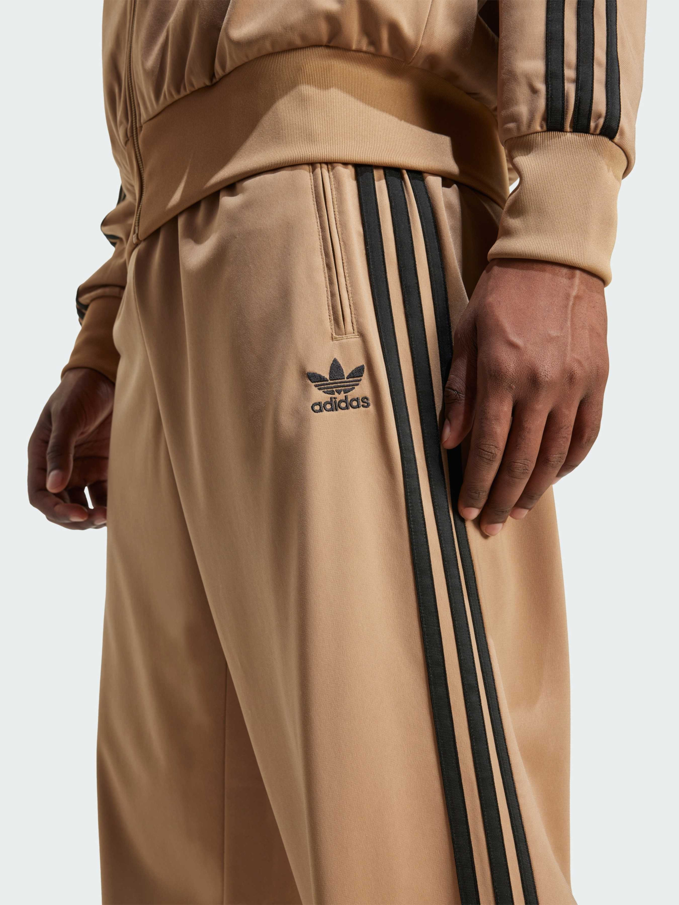 Повсякденні штани Adidas модель JY6369 Фото