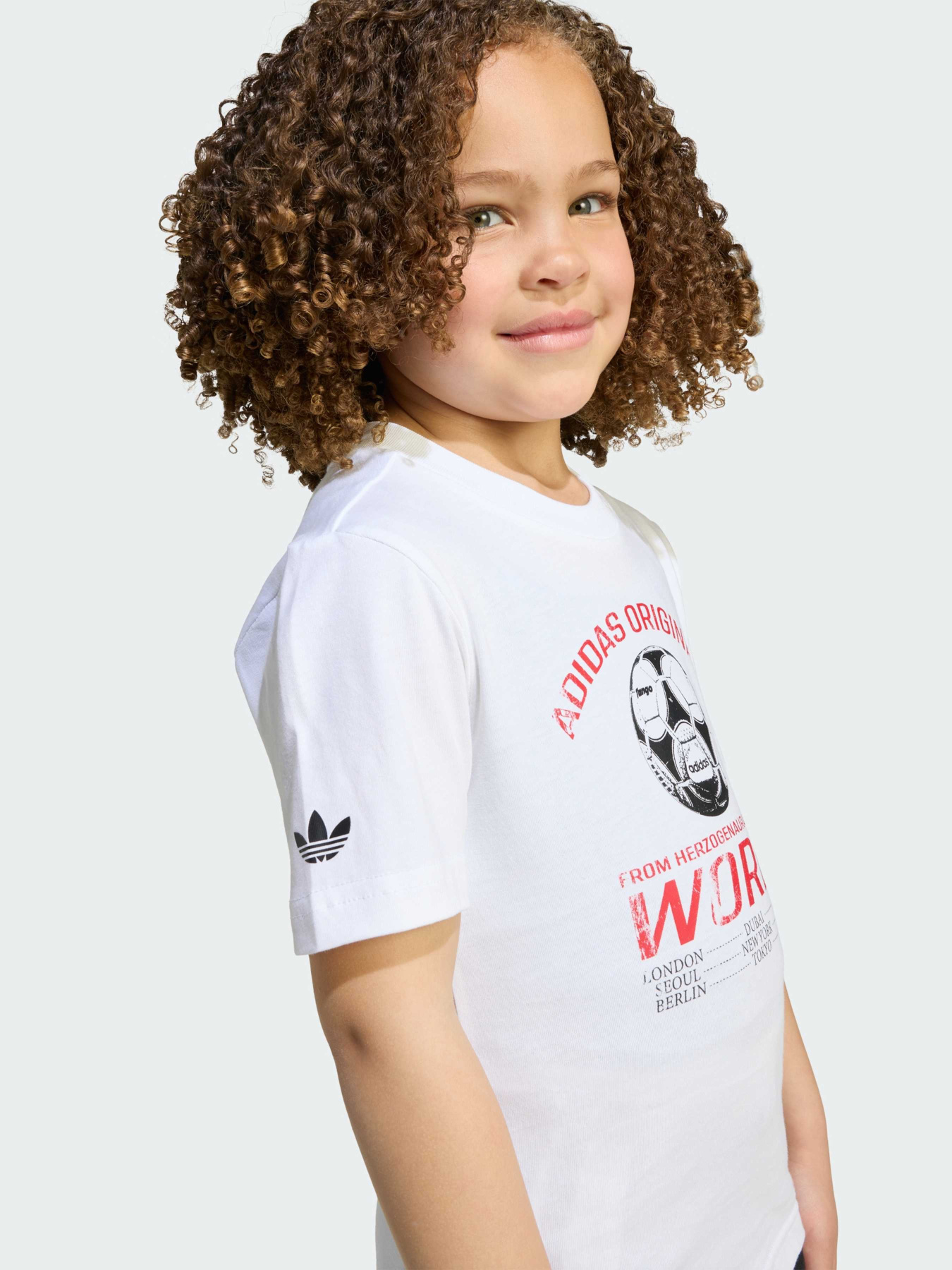 Футболка Adidas Graphics модель JW6097 Фото