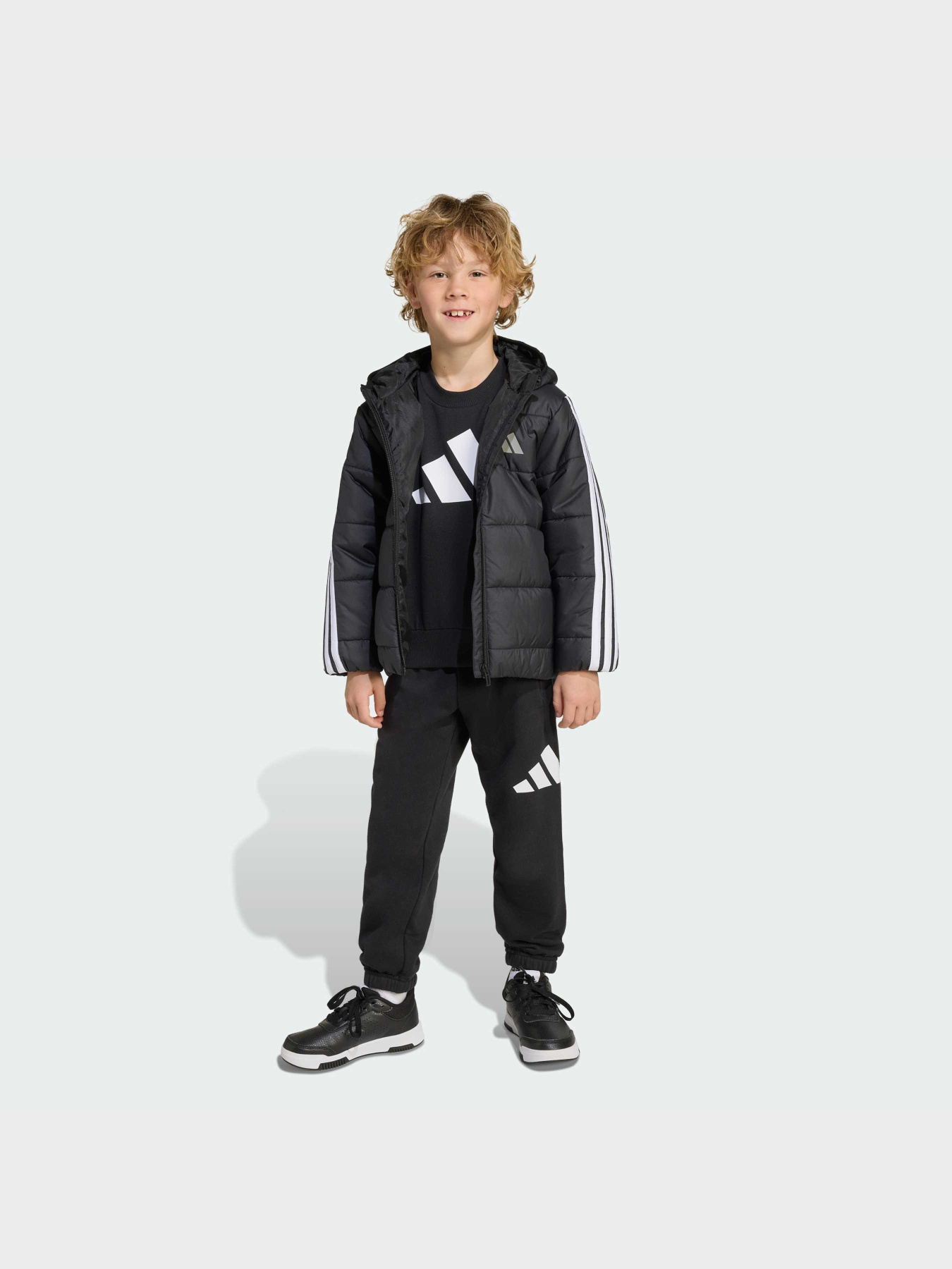 Демисезонная куртка Adidas модель JW2443 Фото