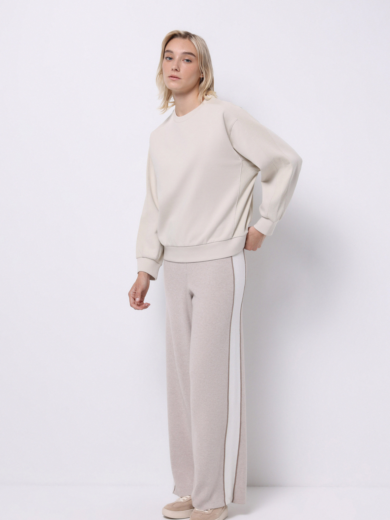 Кофты и свитера Colin’s модель CL1076150_Q1.V1_BEI Фото