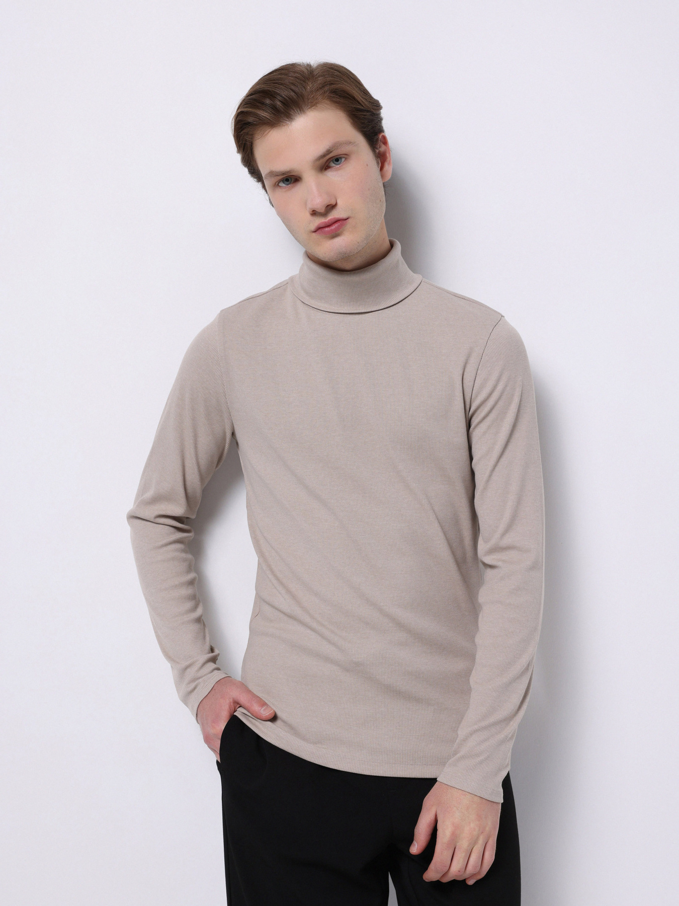 Худи и свитшоты Colin’s модель CL1049854_Q1.V1_BME Фото