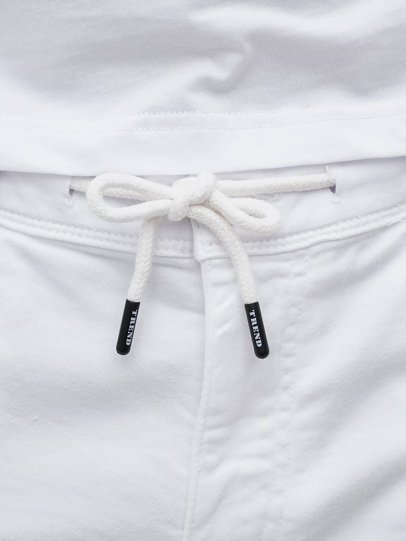 Повсякденні шорти Trend Collection модель TC8394WhiteSHRT Фото