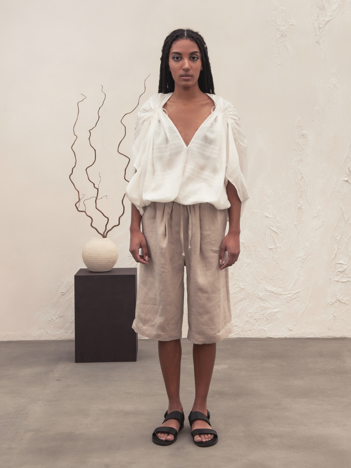 Брюки повседневные HankaKohana Kris модель HK1221007g Фото