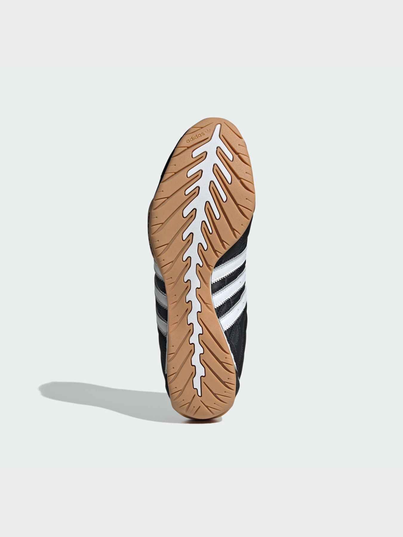 Кроссовки повседневные Adidas модель JQ5757 Фото