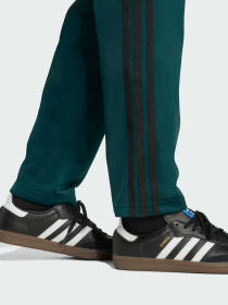 Повсякденні штани Adidas Adicolor модель JV8593 Повсякденні штани Adidas Adicolor модель JV8593 Фото