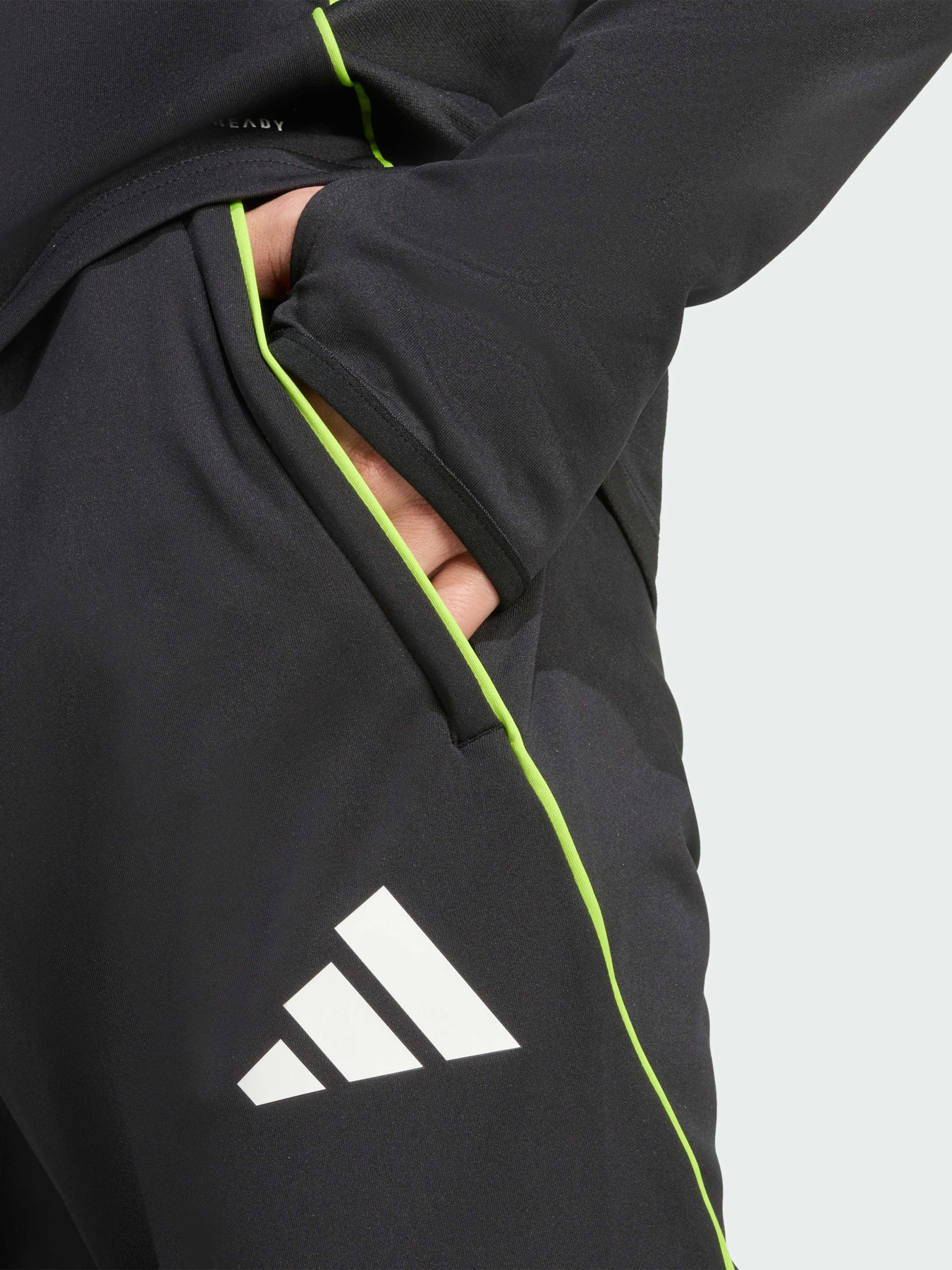 Штани спортивні Adidas Tiro модель JW4356 Фото